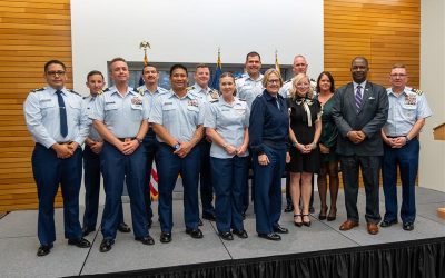 ROA presents awards at USCG fall Senior Leadership Conference