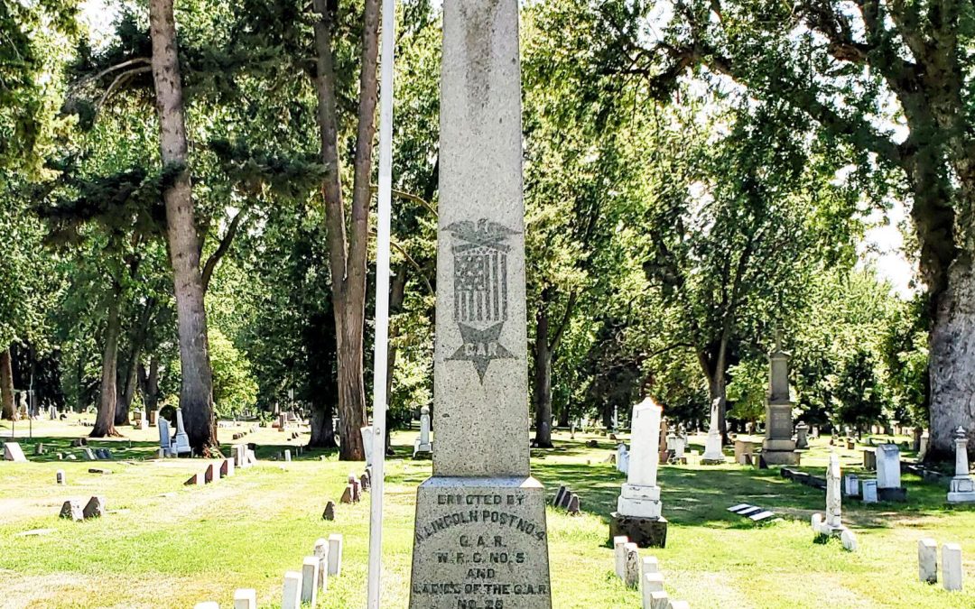 Walla Walla Chapter helps with replacement of two Civil War-era headstones